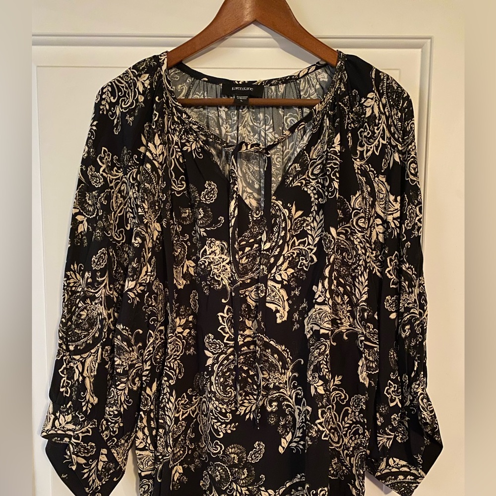 Women’s blouse